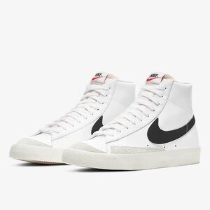 Nike Blazers Women’s